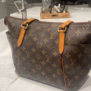 LV Louis Vuitton Shoulder Bag Totally PM Monogram made in France